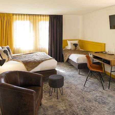 Contact Hotels Le Savigny & Spa Blacé Esterno foto