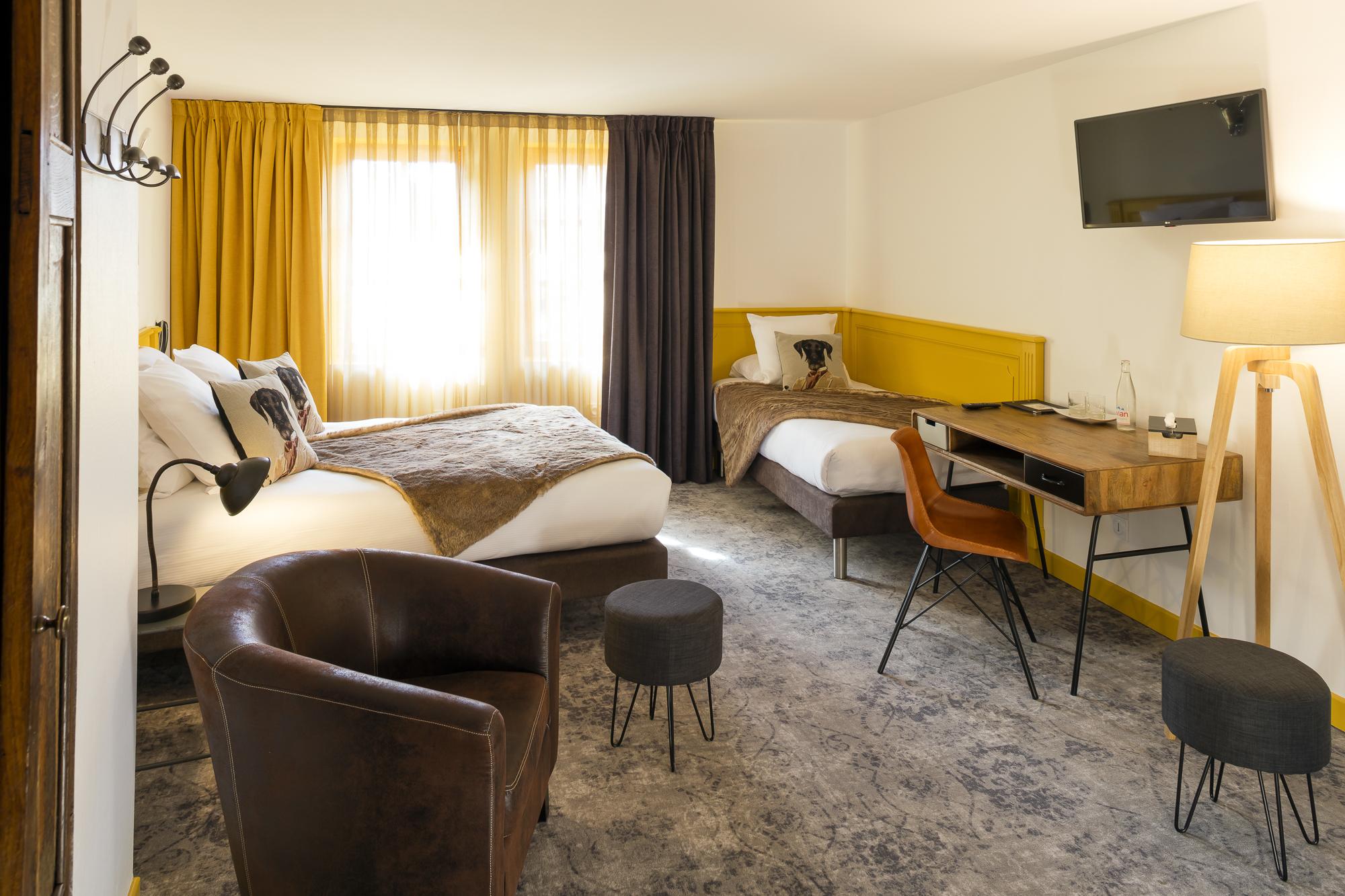 Contact Hotels Le Savigny & Spa Blacé Esterno foto