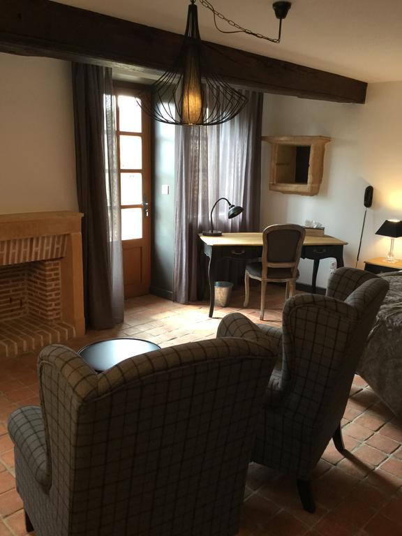 Contact Hotels Le Savigny & Spa Blacé Esterno foto
