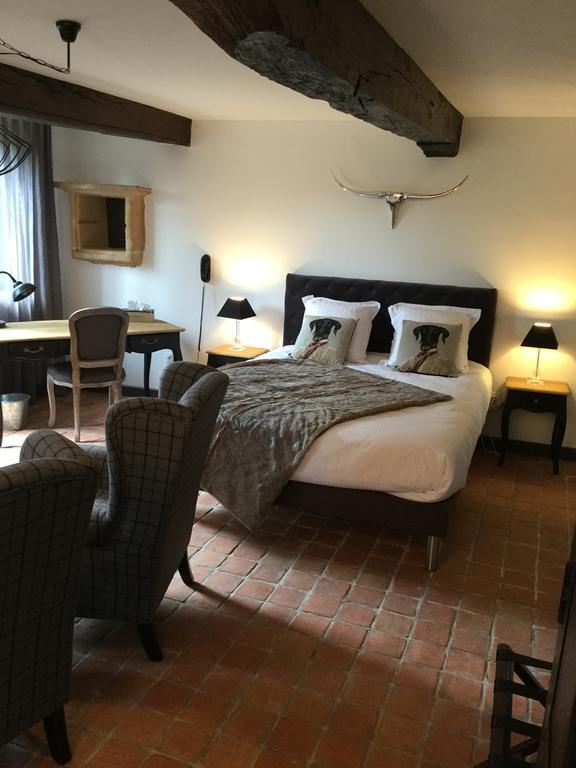 Contact Hotels Le Savigny & Spa Blacé Esterno foto