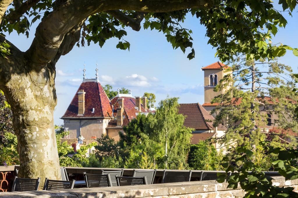 Contact Hotels Le Savigny & Spa Blacé Esterno foto