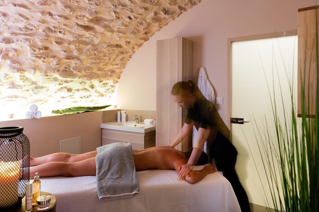 Contact Hotels Le Savigny & Spa Blacé Esterno foto
